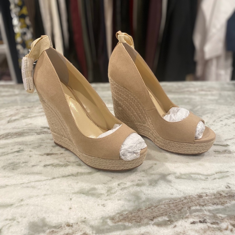 NEW Jessica Simpson Almond Supreme Microsuede 6 inch wedges with ties size 7.5